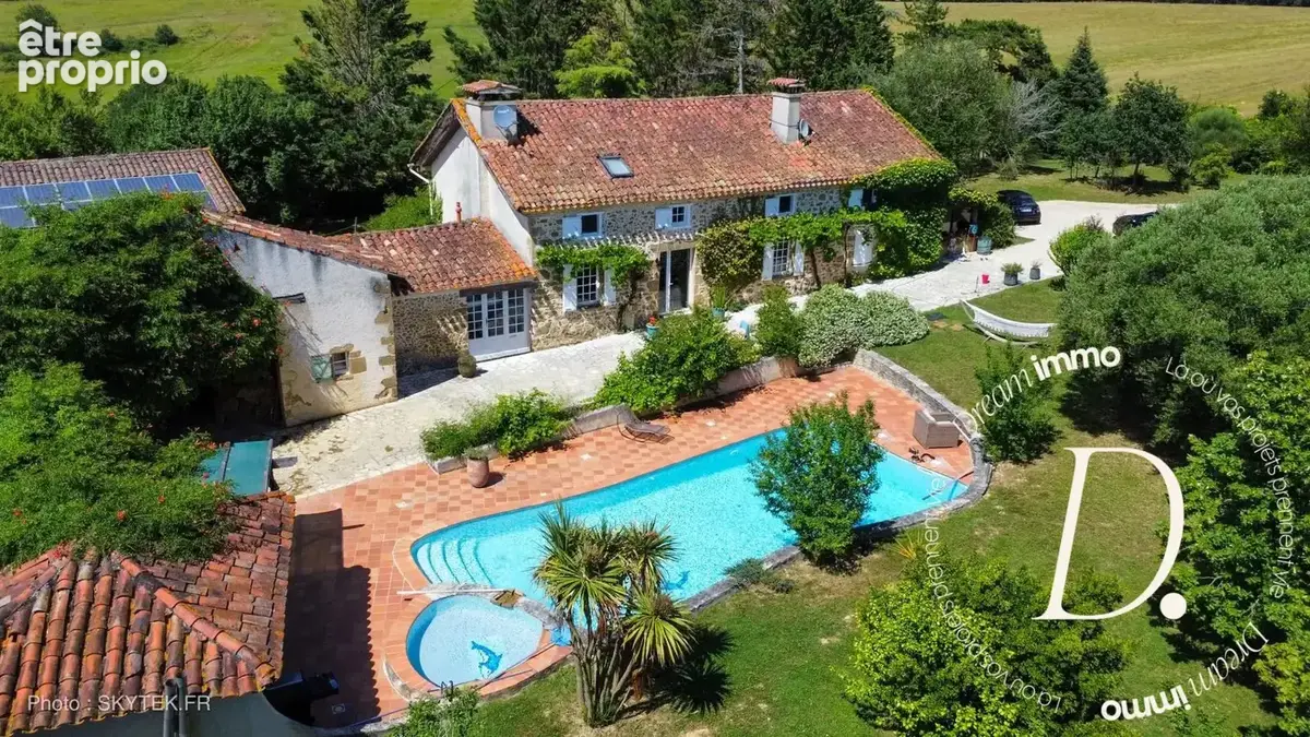 Maison à LUPIAC