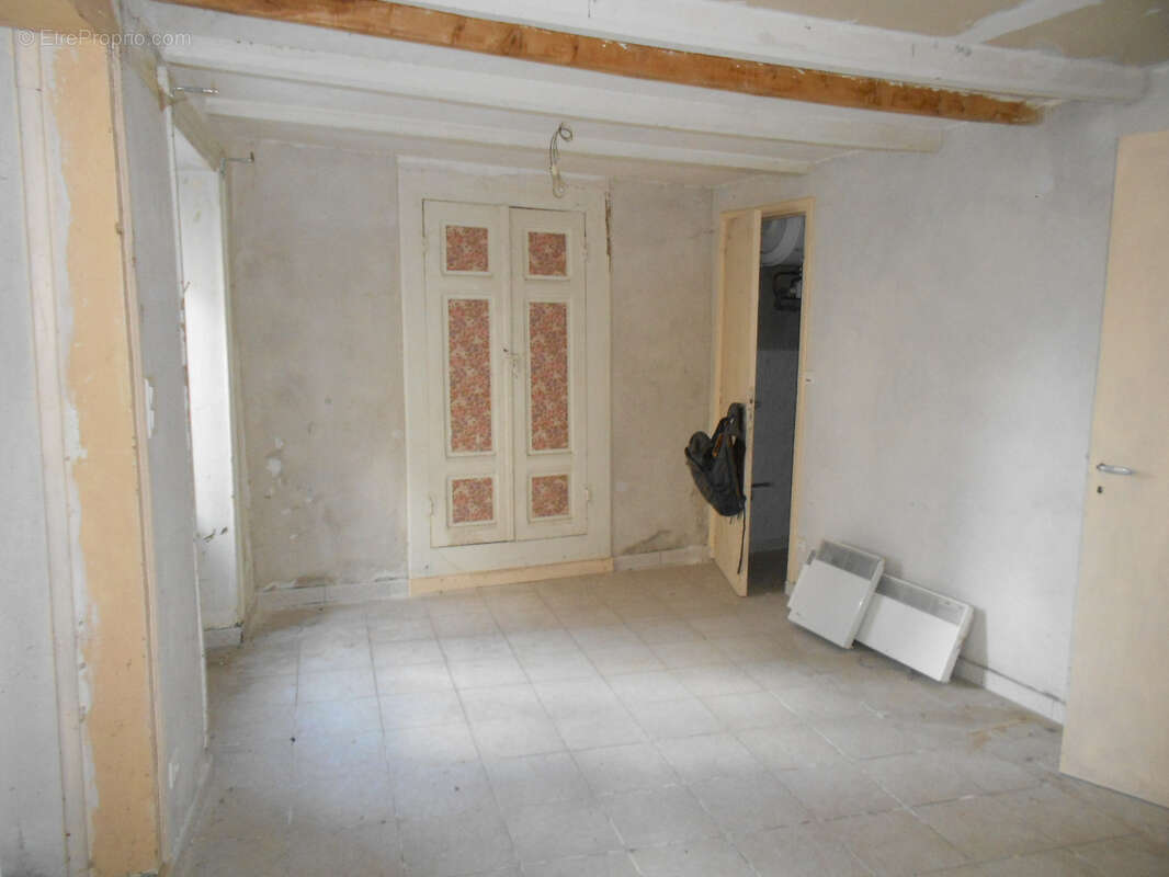 Maison à DORE-L'EGLISE