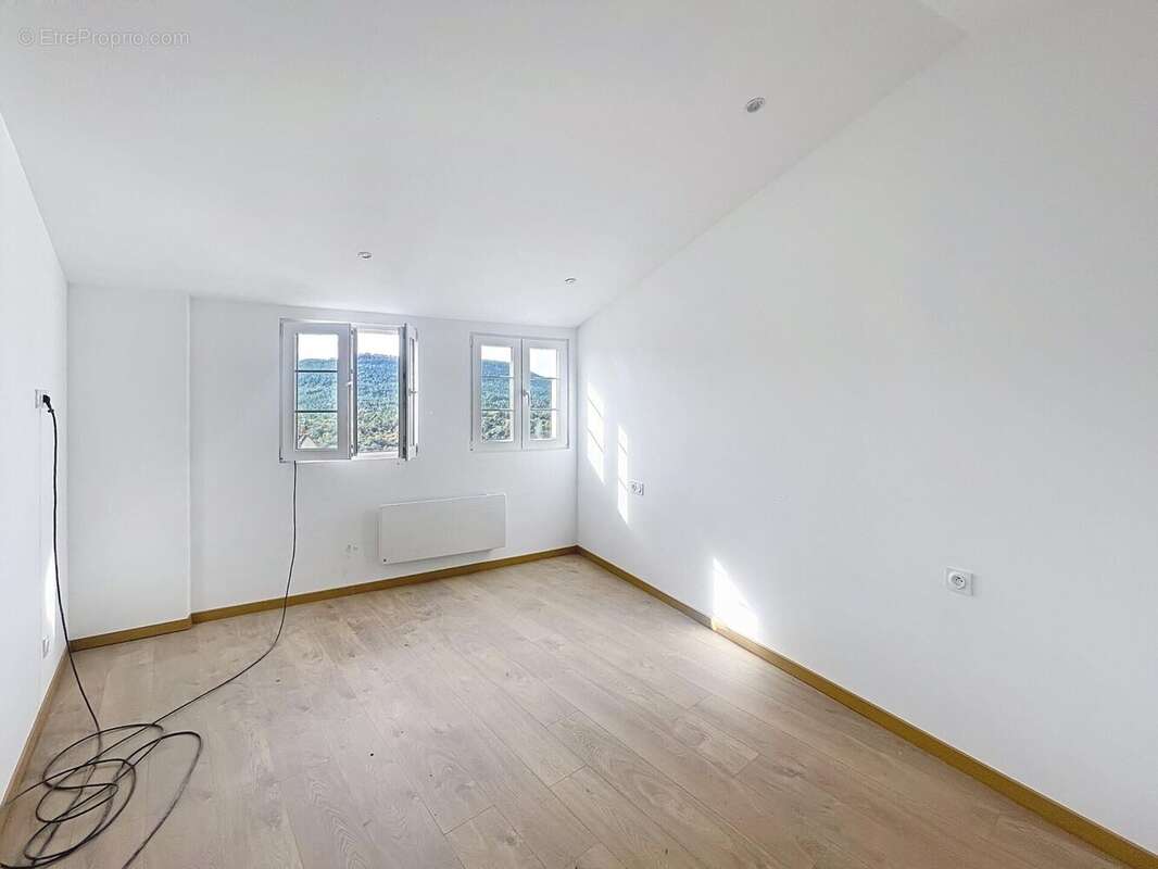 Photo 4 - Appartement à BAGNOLS-EN-FORET