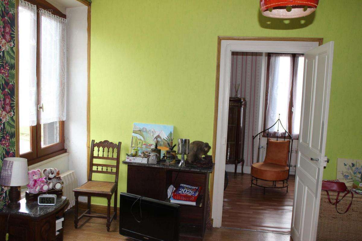 Maison à SAVIGNAC-LEDRIER