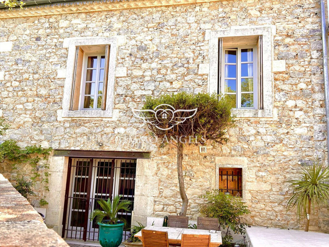 Maison à LES MATELLES