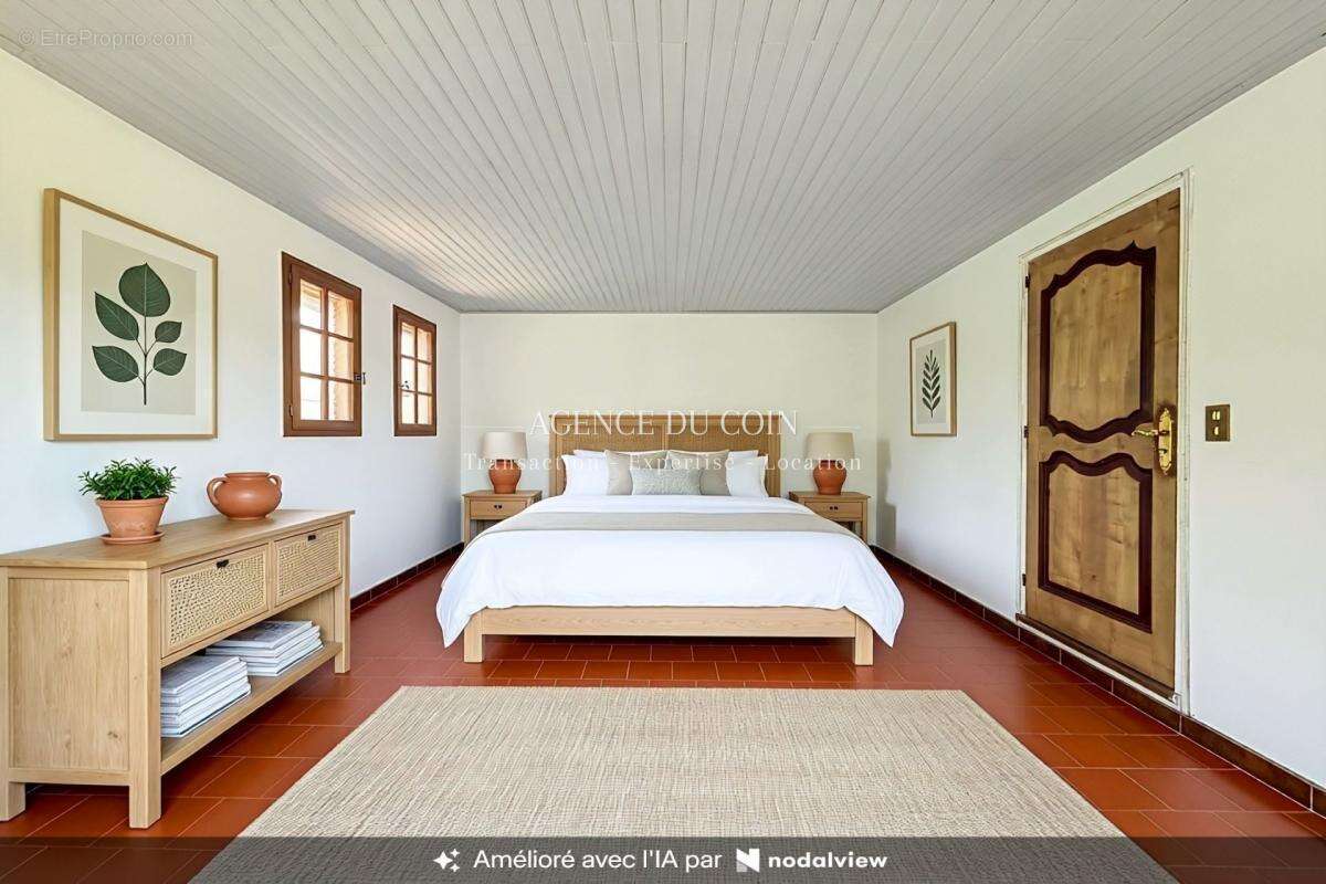 Venez découvrir cette splendide maison individuelle située d - photo 5