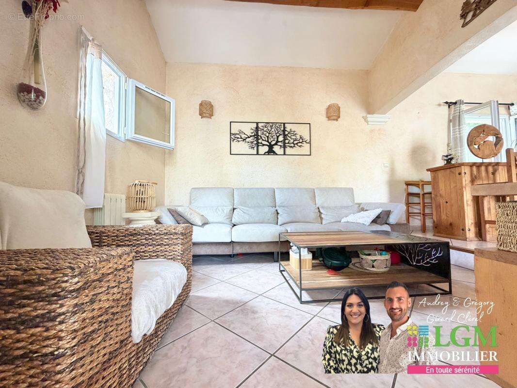 Maison de plain-pied, 4 chambres, piscine, 1000m2 de terrain, au calme, proche du centre - photo 13