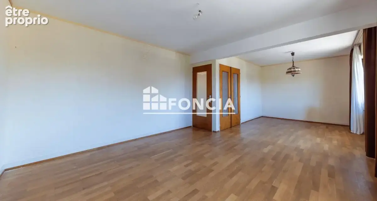 LINGOLSHEIM - Maison familiale avec fort potentiel – 195 m², deux logements indépendants et terrain constructible de 300 m² - photo 8