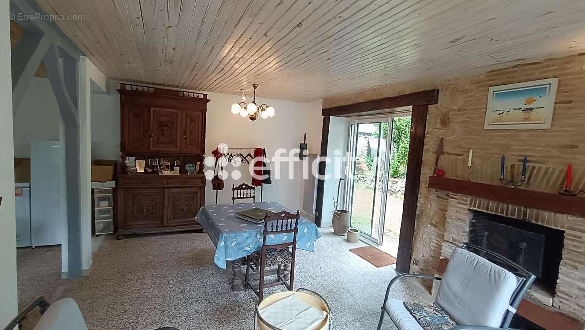 Maison 80 m² à Belabre  - photo 7
