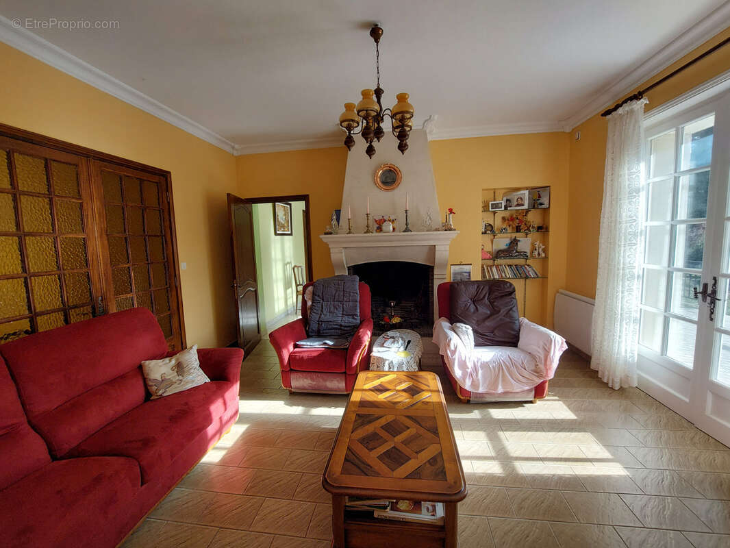 Maison à BRUSQUE