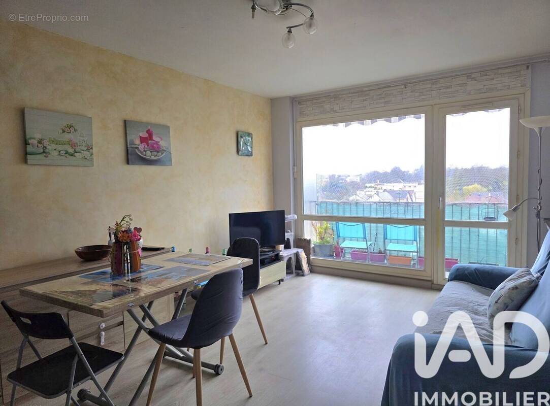 Photo 1 - Appartement à LIVRY-GARGAN