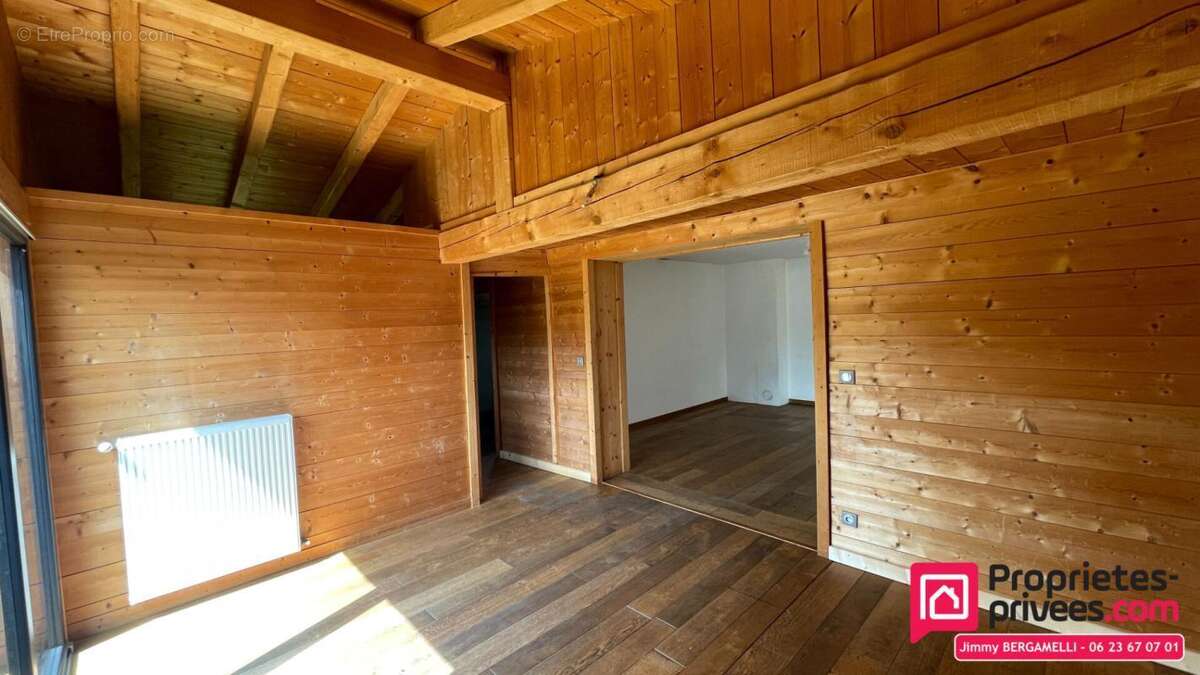 Passy - Maison duplex de plus de 210 m² utiles avec grande terrasse et appartement indépendant à revenus locatifs - photo 5