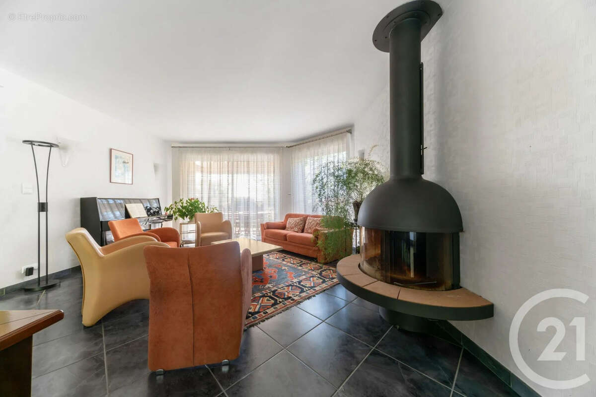 Maison à BELLERIVE-SUR-ALLIER