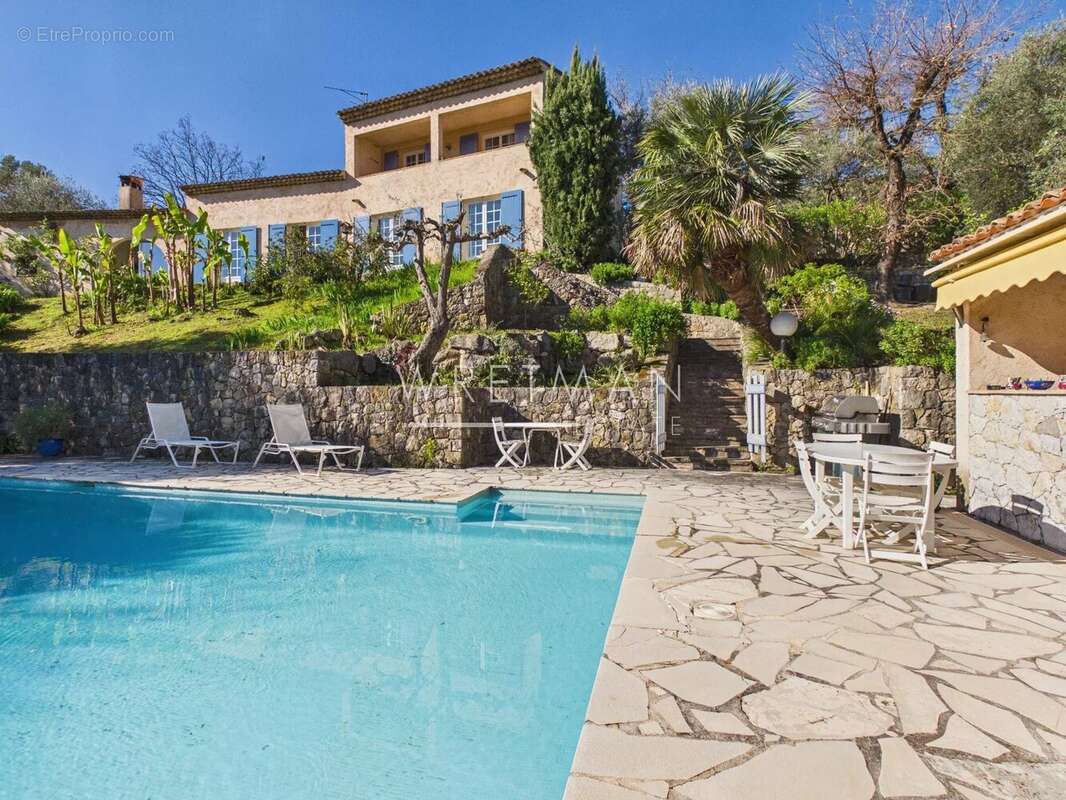 Maison à LE BAR-SUR-LOUP