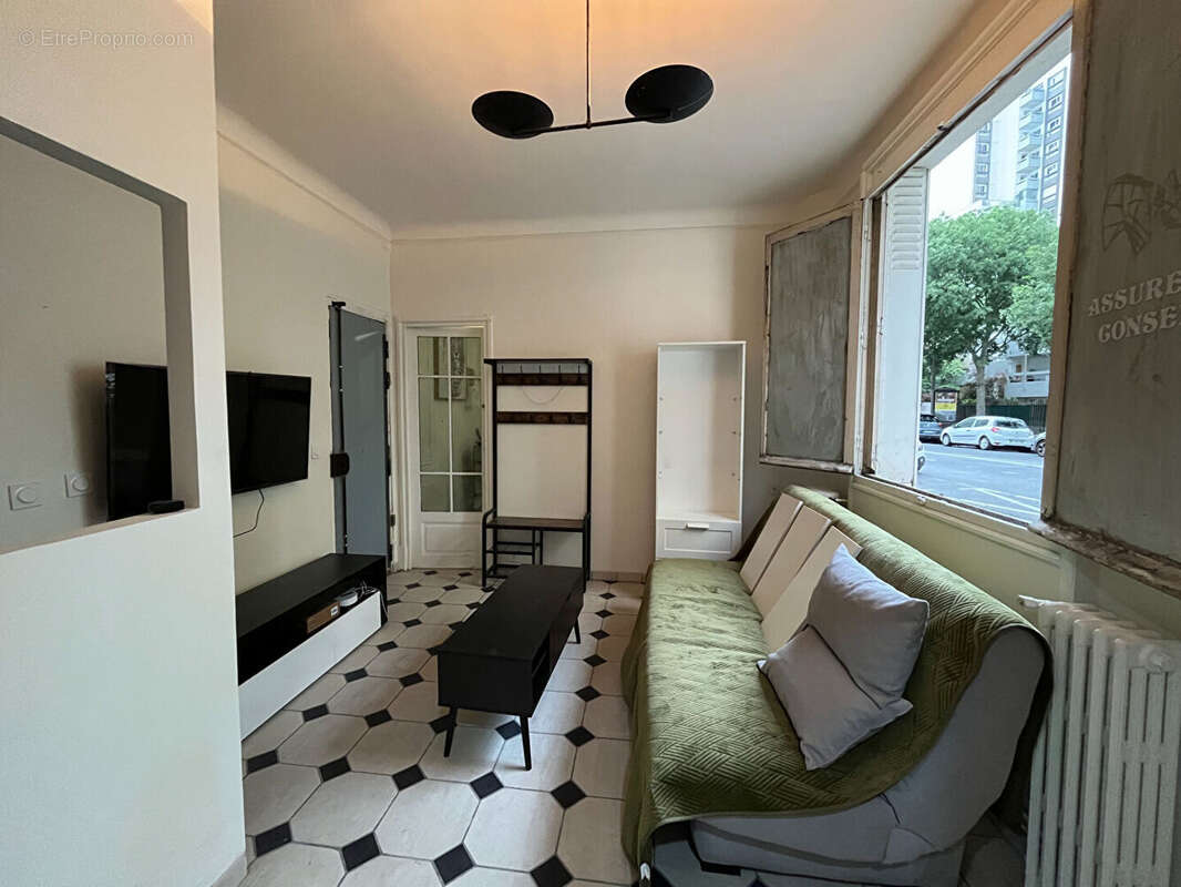 Appartement à PARIS-20E