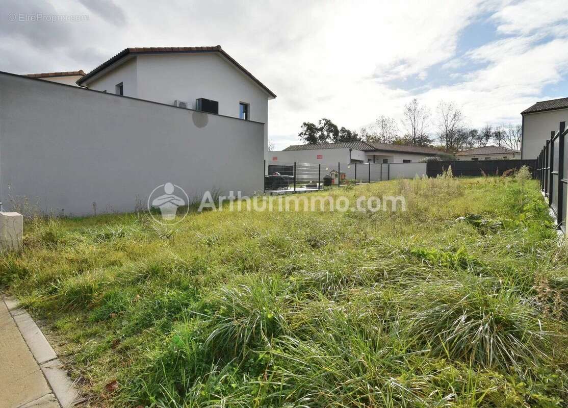 Terrain à GRAGNAGUE