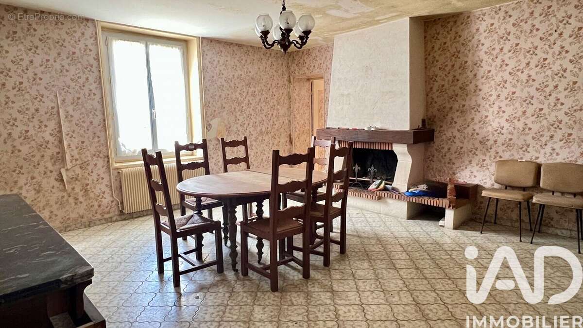 Maison 215 m² à Amboise  - photo 6