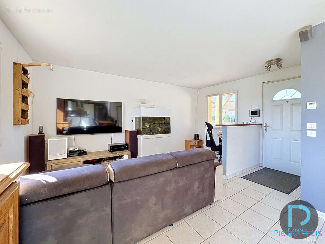 Maison 150 m² à Quincie-En-Beaujolais  - photo 7