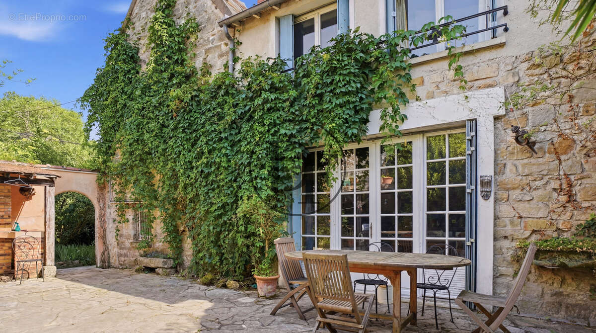 Maison à SAMOIS-SUR-SEINE