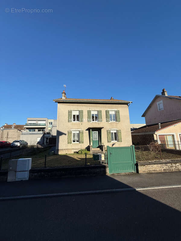 Appartement à GOLBEY