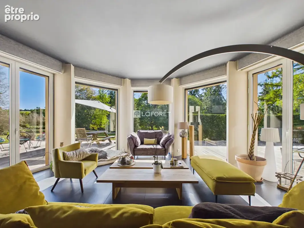Maison CHATEAULIN 10 Pièces 253.77 m² - photo 6