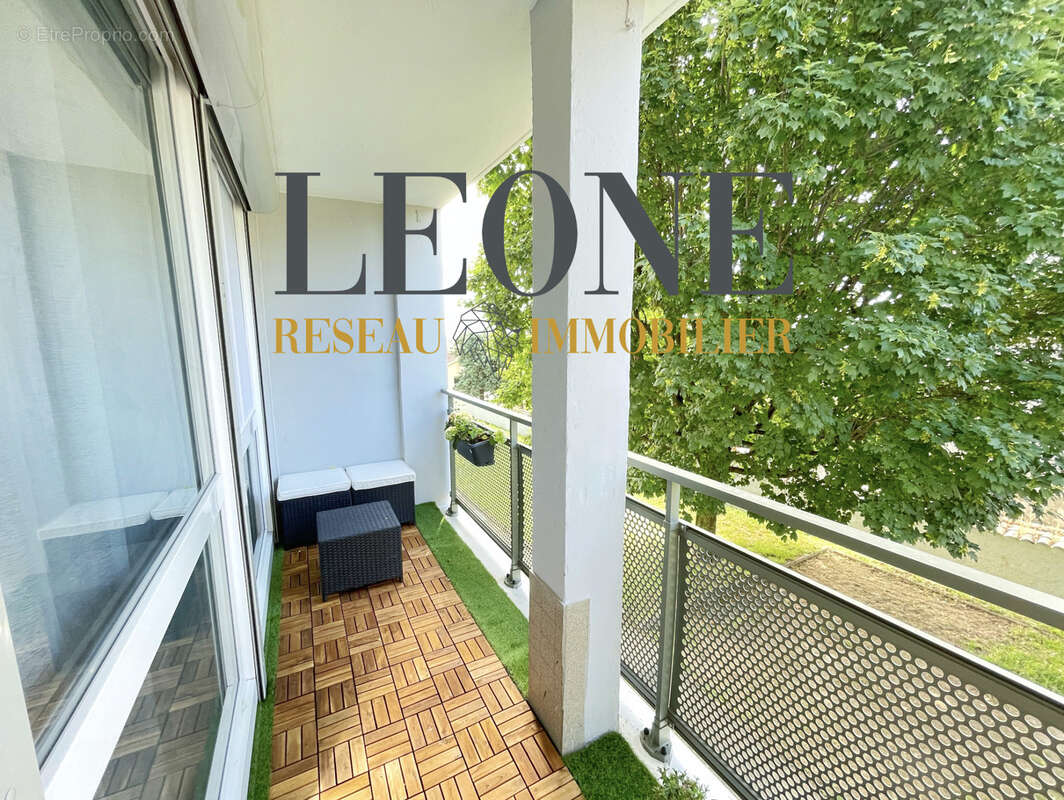Appartement à OULLINS