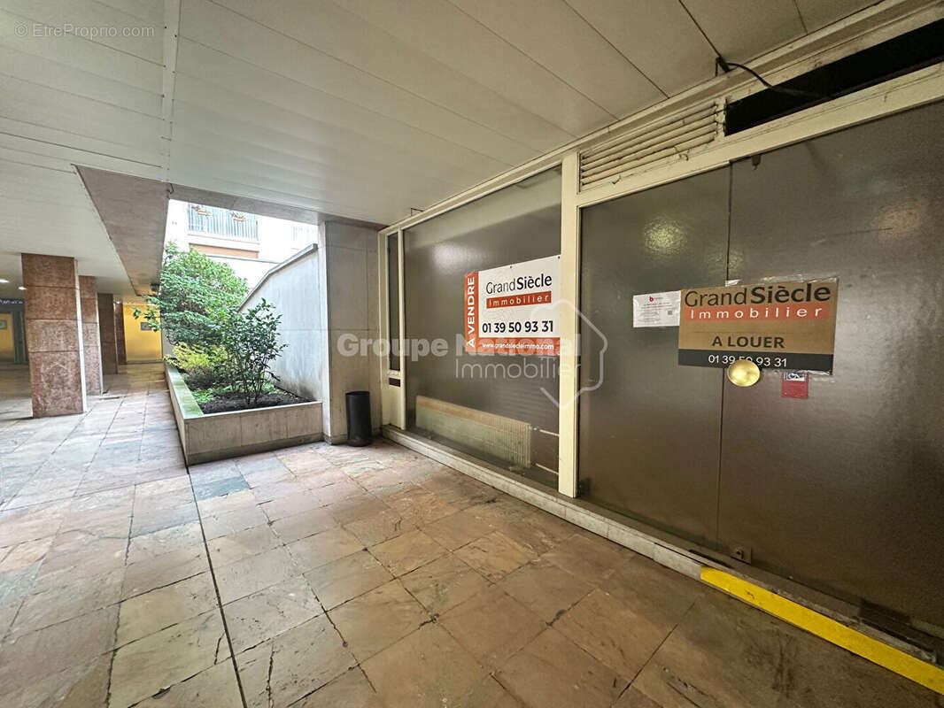 Commerce à VERSAILLES