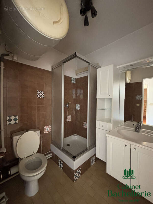 Appartement à MARSEILLE-4E