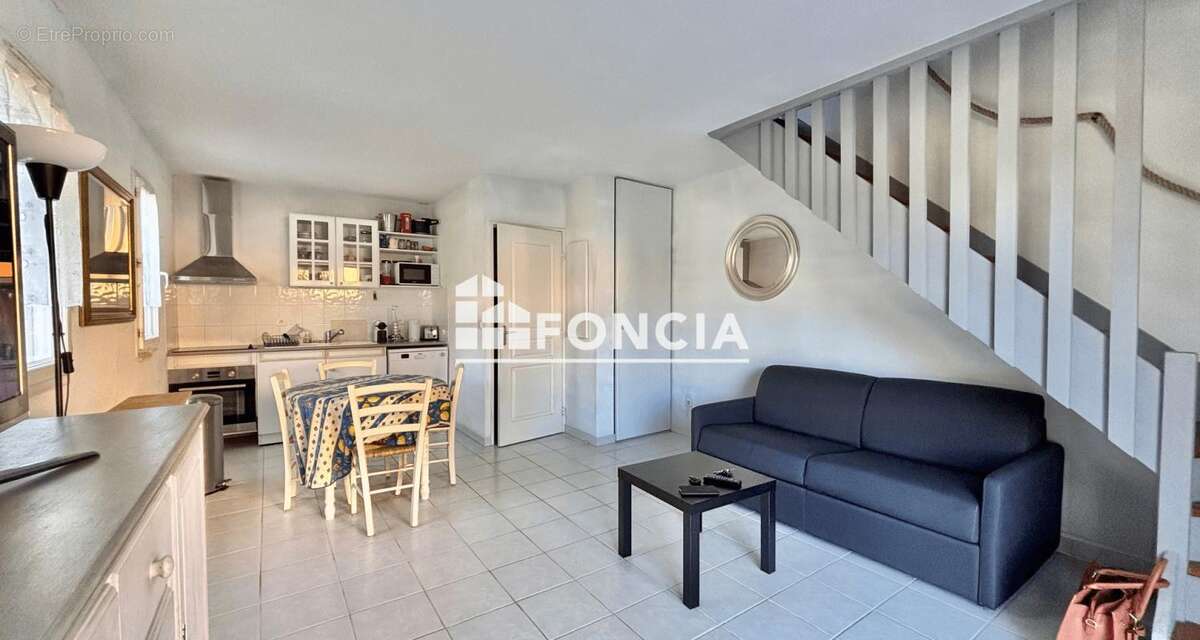 Maison à LA LONDE-LES-MAURES