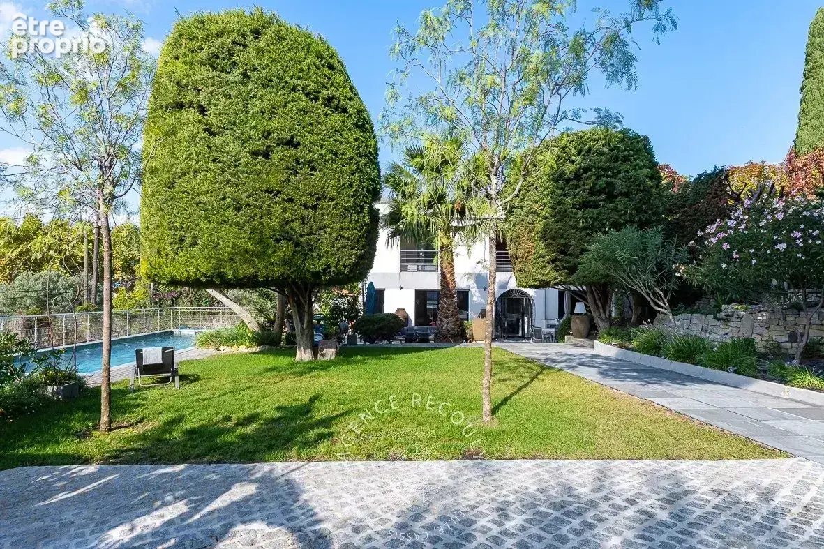 Belle maison familiale avec piscine  et 5 chambres -  roucas/endoume - 13007 marseille - photo 2