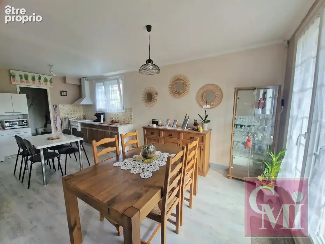 Jolie maison avec vu dégagée (4 chambres) et 385m2 de terrai - photo 6