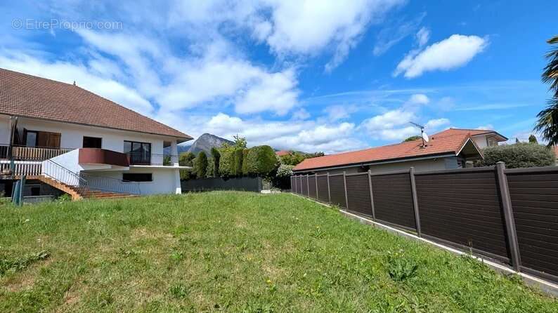 Maison à SAINT-ISMIER