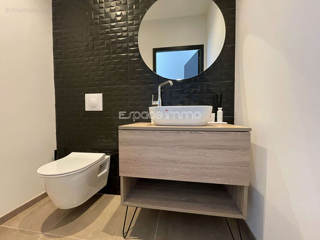 Maison à ISNEAUVILLE