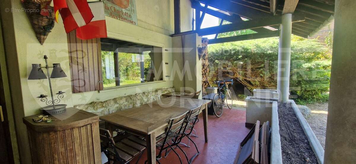 Maison à HONDOUVILLE