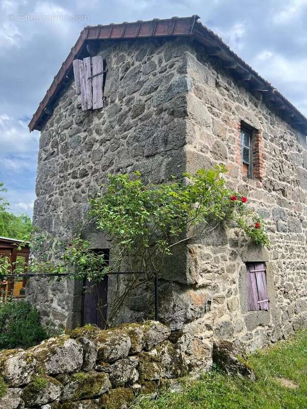 Maison à AUZANCES