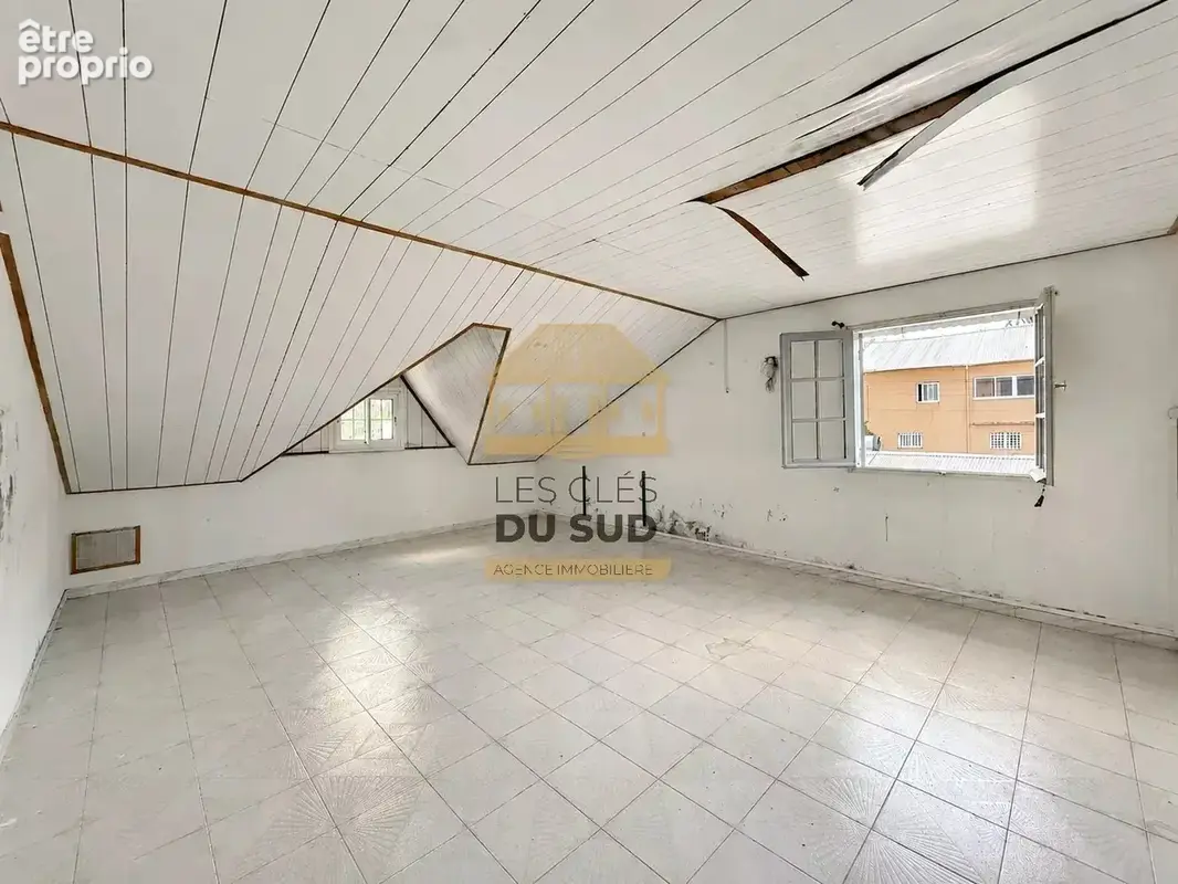 À vendre - maison de type t7  de 210 m² environ - saint-joseph - 197 000€ - photo 3