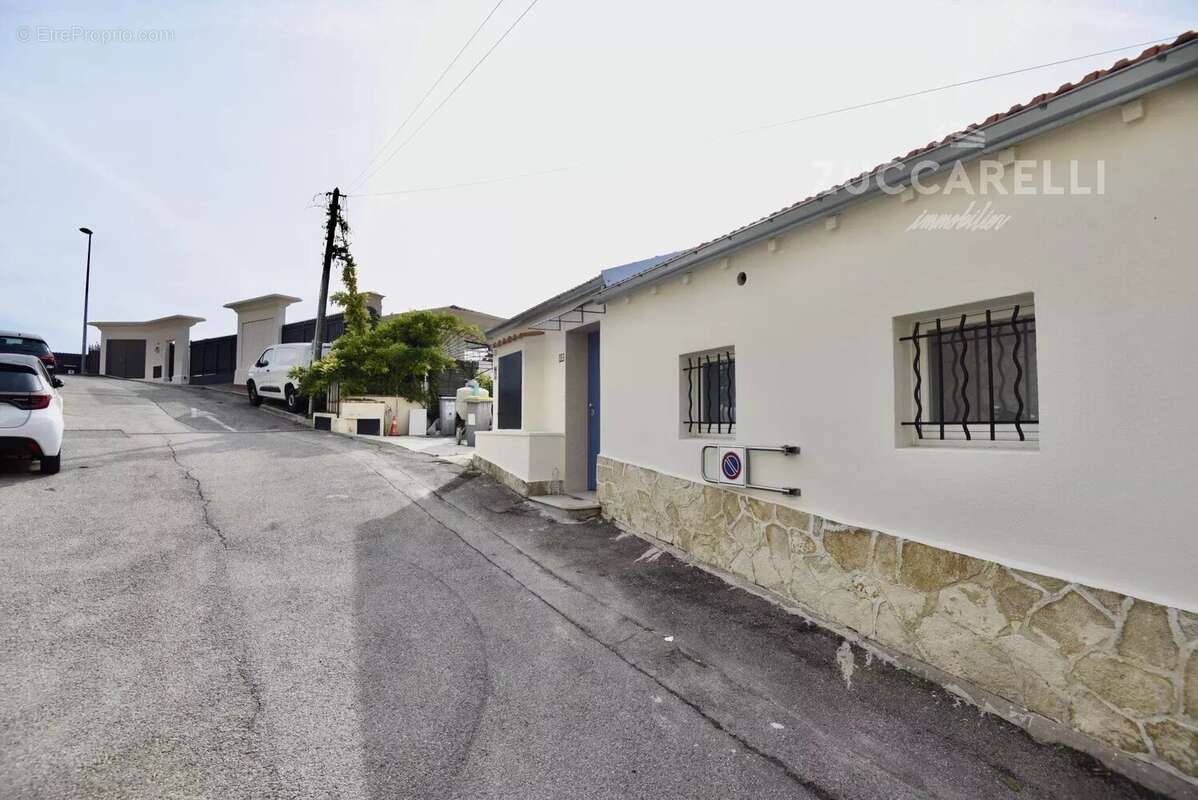 Appartement à ROQUEBRUNE-CAP-MARTIN