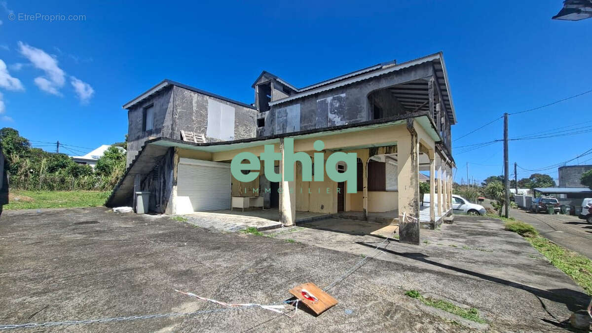 Maison à SAINTE-ROSE