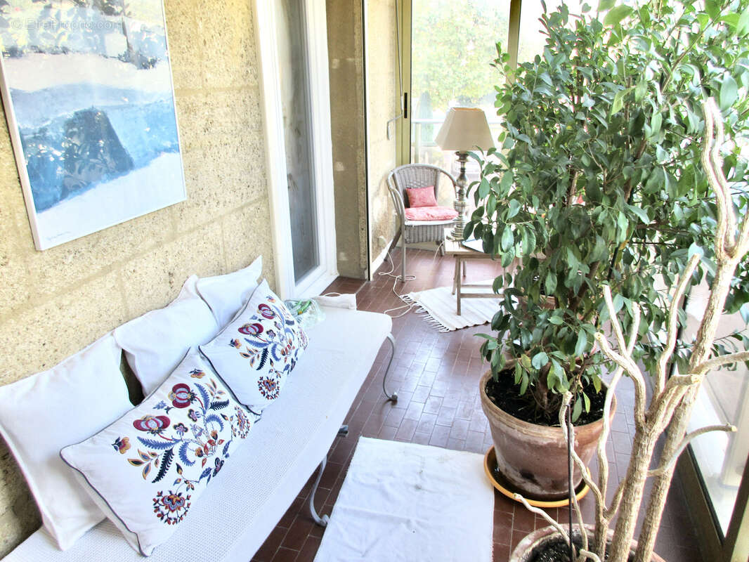 Appartement à MARSEILLE-9E