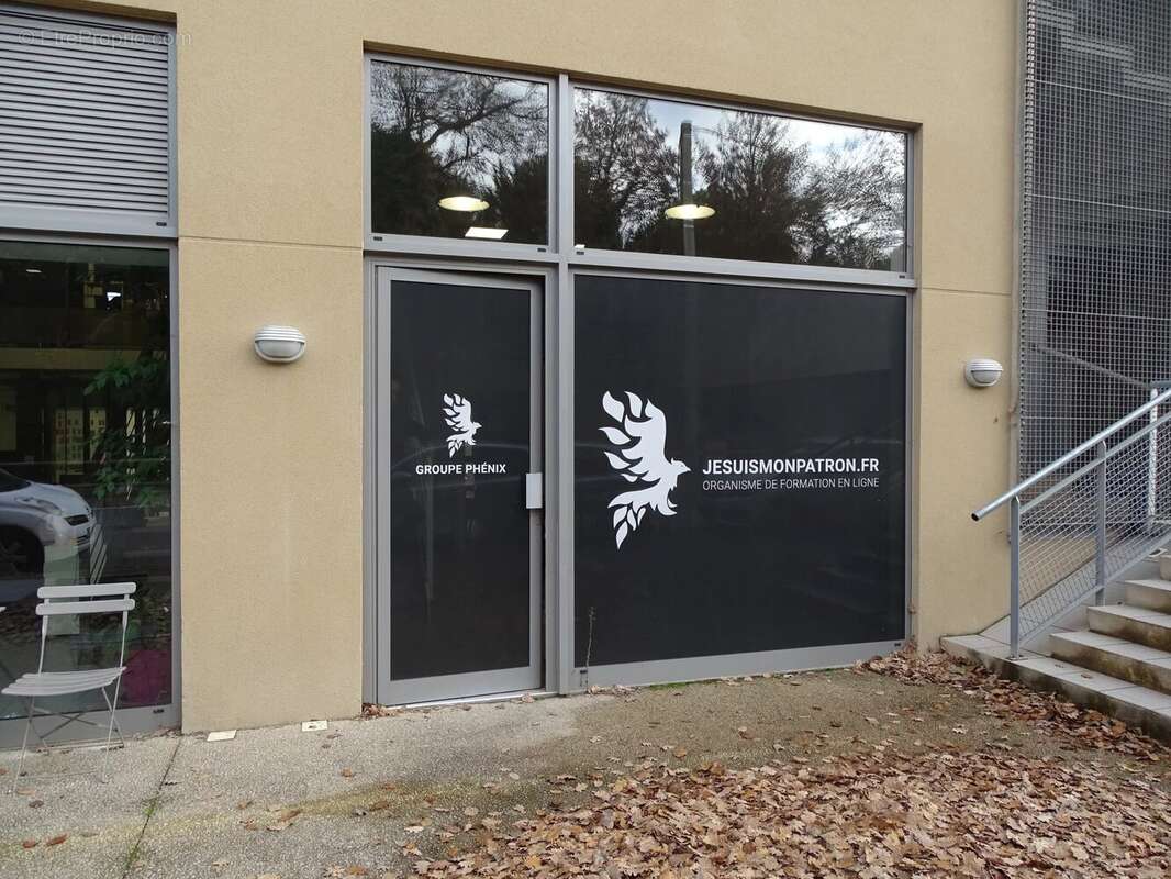 Commerce à VENELLES