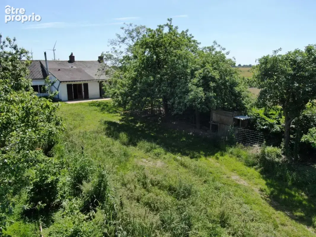Maison en pierre avec jardin et dépendances - photo 16