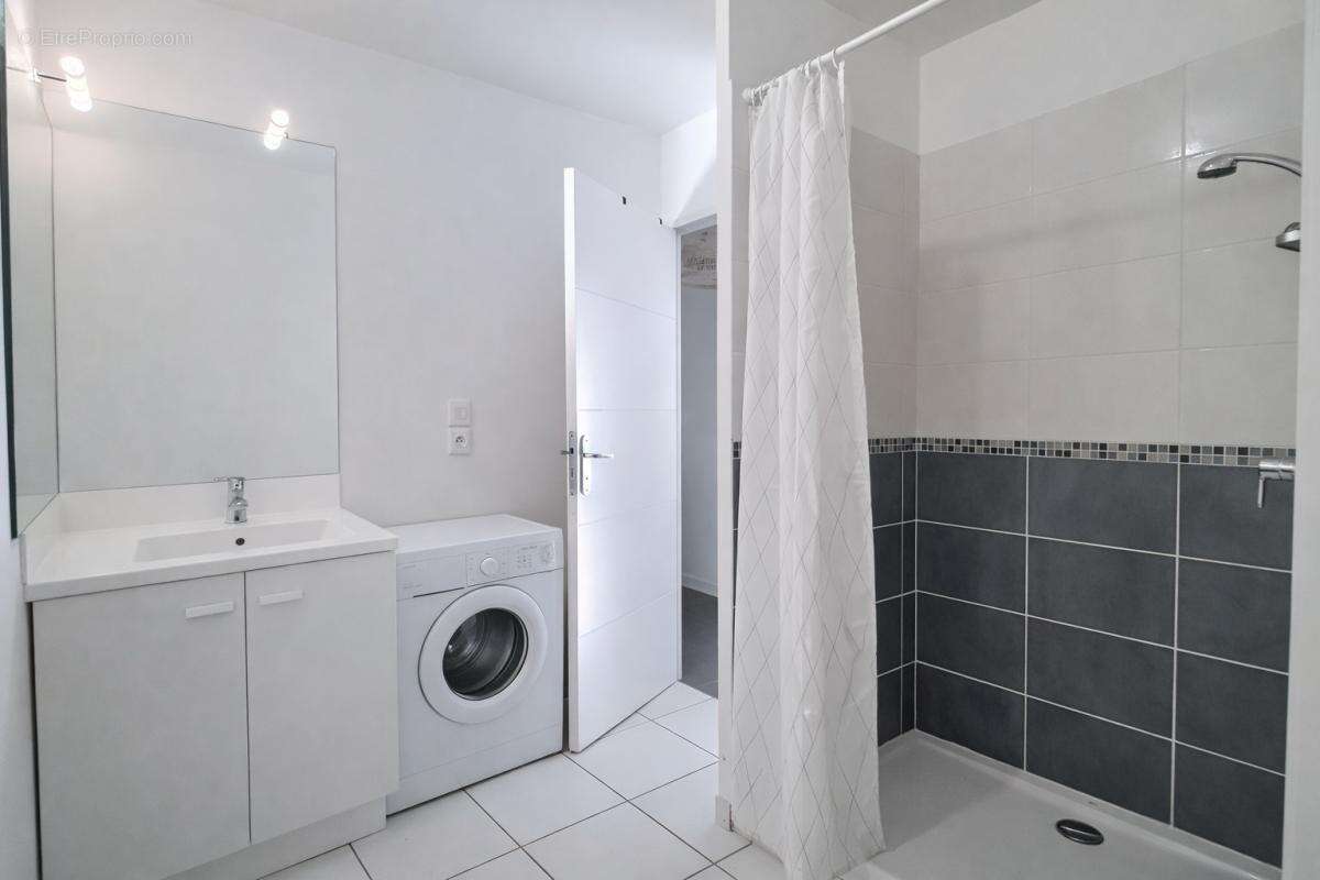 Appartement à LYON-9E