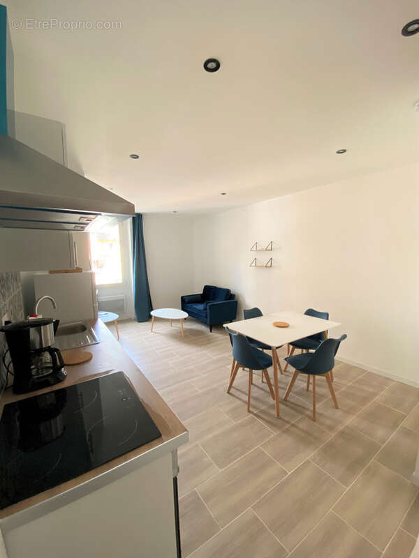 Appartement à MARSEILLE-5E