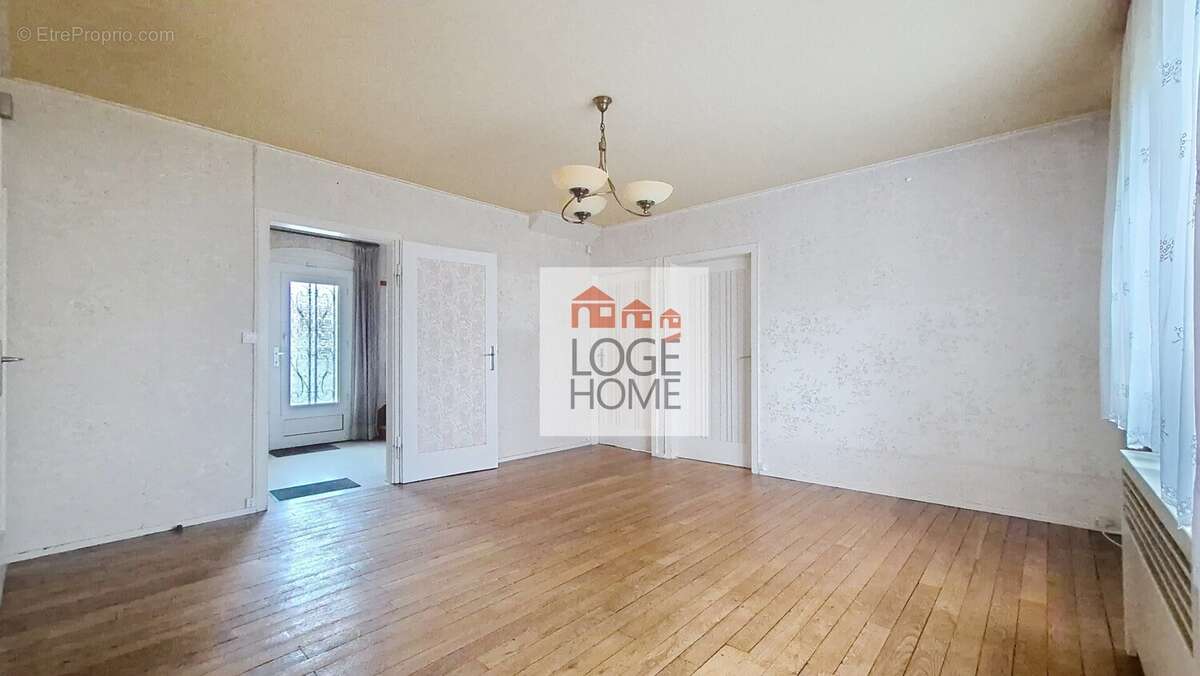 Séjour 2 - Maison à HENIN-BEAUMONT