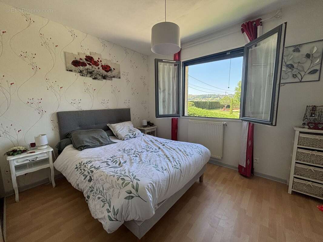 Maison 96 m² à Bellegarde-Poussieu  - photo 7