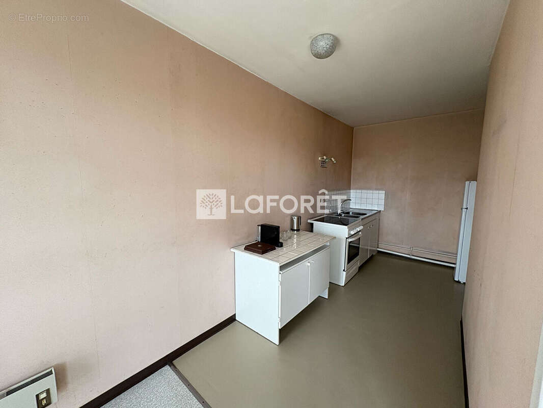 Appartement à LES MUREAUX