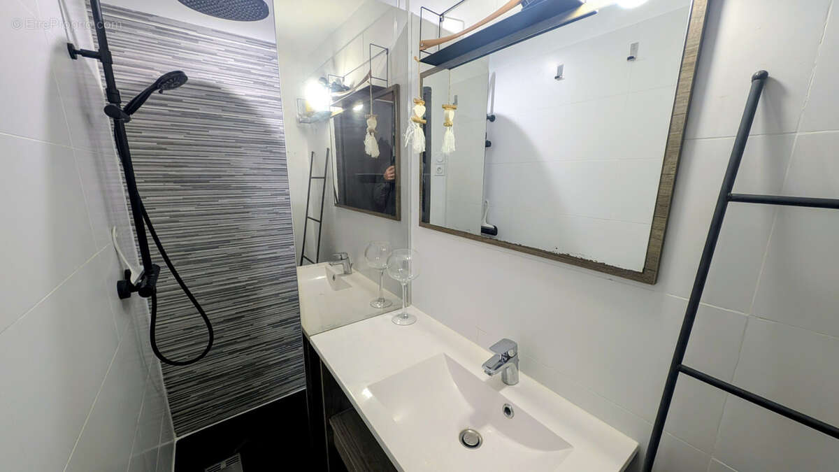 Maison à LAROQUE-DES-ALBERES