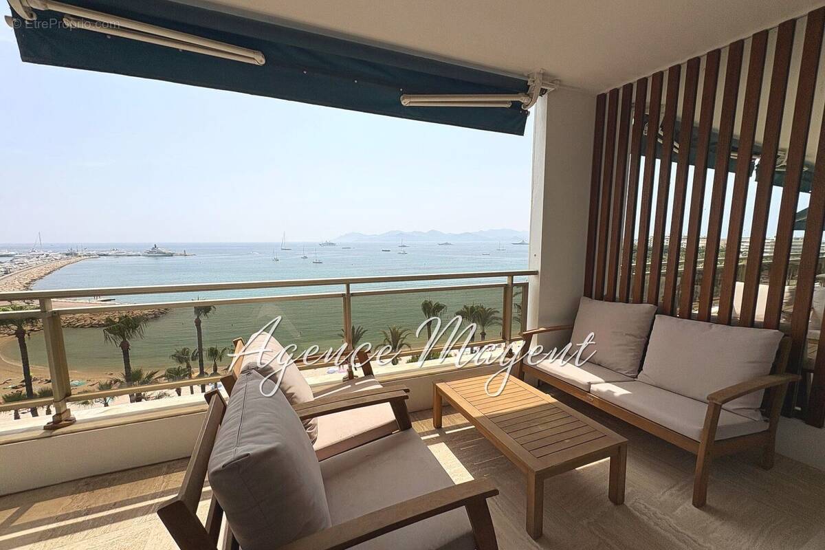 Appartement à CANNES