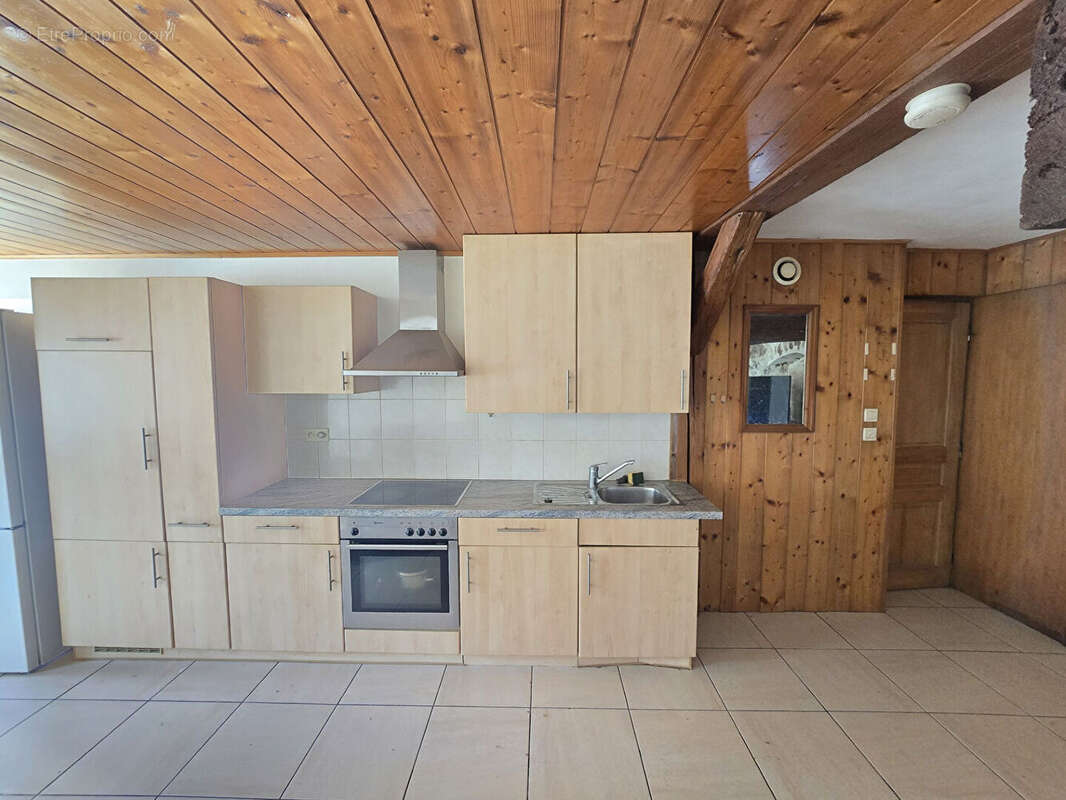 Appartement à LA CLUSE-ET-MIJOUX