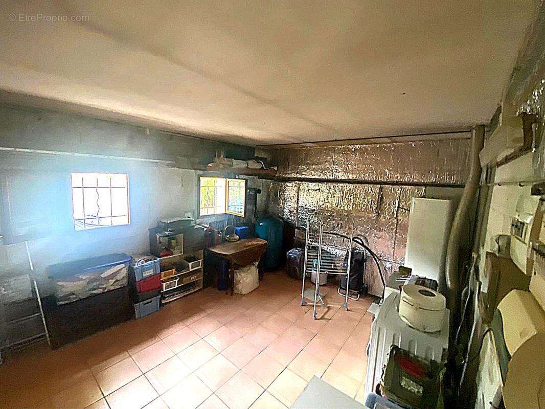CARCES (83) - Maison 3p - 61m² - photo 9