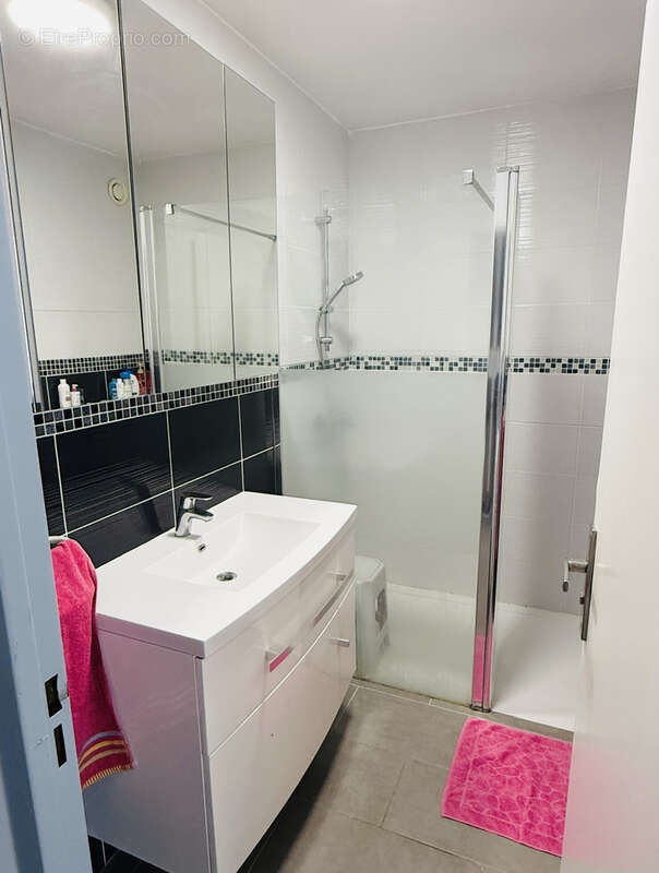 Appartement à LUNEL