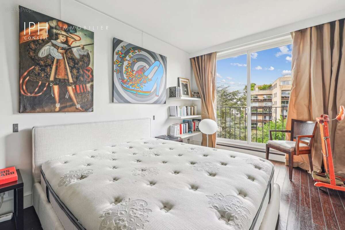 Appartement à NEUILLY-SUR-SEINE