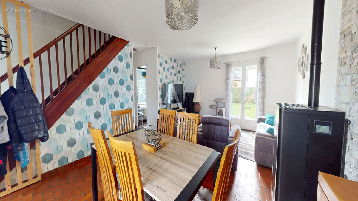 Maison à GUICHAINVILLE