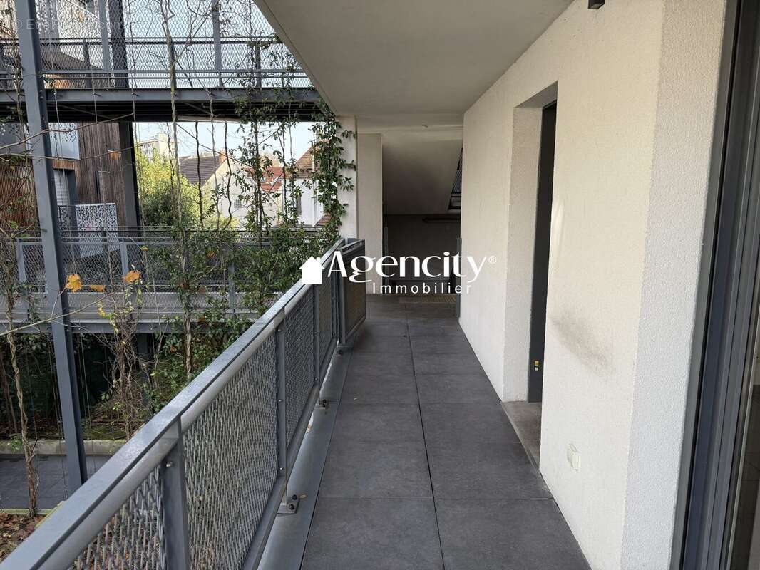 Appartement à BRIE-COMTE-ROBERT